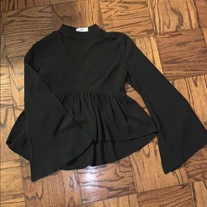Choker neck, bell sleeve top - size M, like new
